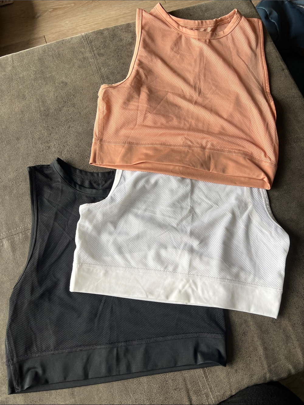 SET (3) Nike Women’s Mesh Crop Tank Tops - Peach, White & Black. SMALL